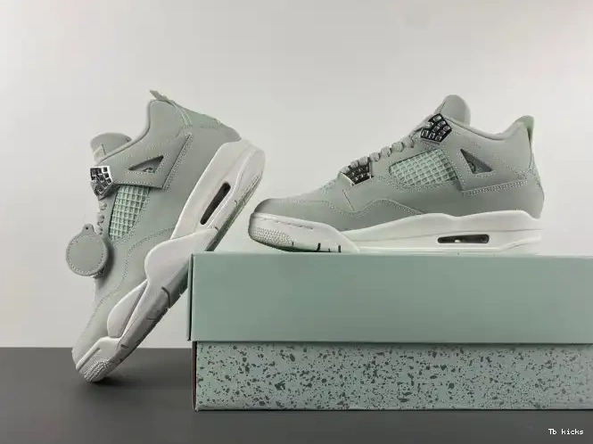Rep TBK Jordan (W) HV0823-003 4 Air Seafoam 0426